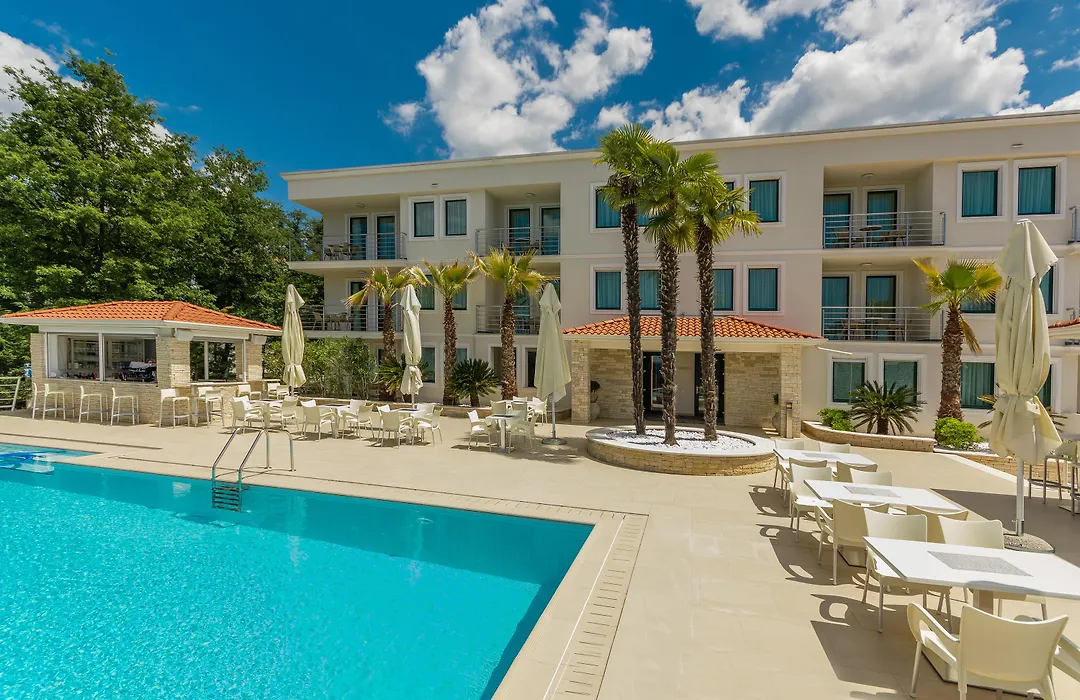 Aparthotel Adeo-1